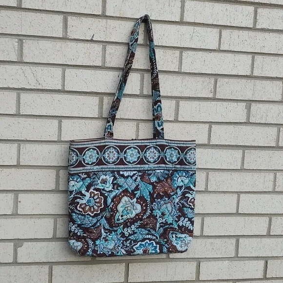 Vera Bradley Pocketbook - Picture 6 of 11